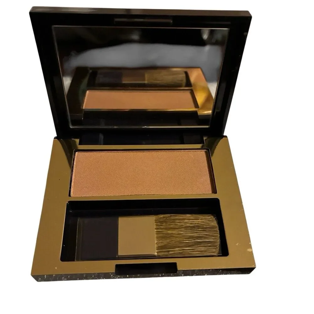 New Estee Lauder Bronze Goddess Powder Bronzer. 01 Light.